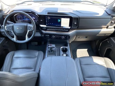 Used 2023 Chevrolet Silverado 1500 LT Trail Boss w/ LT Trail Boss Premium Package AWD/4WD image 10