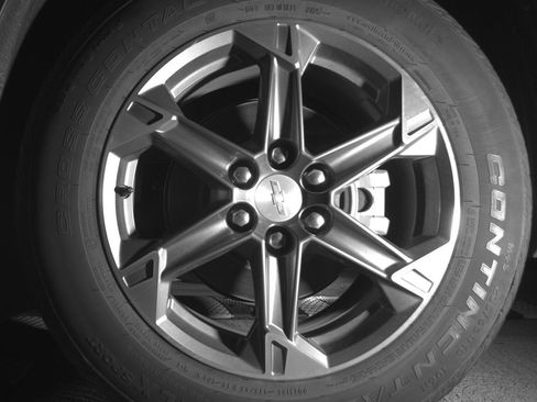 Used 2025 Chevrolet Blazer LT FWD image 14