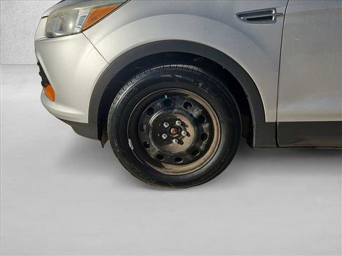 Used 2015 Ford Escape S image 23