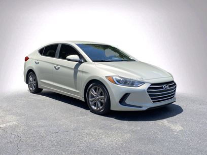 Used 2017 Hyundai Elantra SE