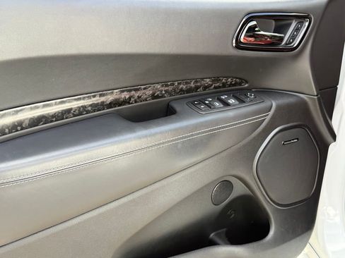 Used 2023 Dodge Durango SRT AWD/4WD image 17