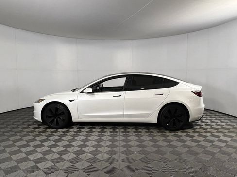 Used 2025 Tesla Model 3 Long Range image 9
