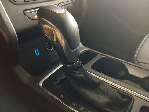 Used 2019 Ford Escape SEL FWD image 26