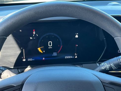 Used 2025 Chevrolet TrailBlazer LT image 38