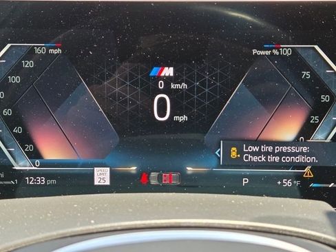 Used 2025 BMW X5 xDrive40i AWD/4WD image 32