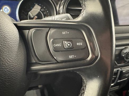 Used 2020 Jeep Gladiator Sport AWD/4WD image 37