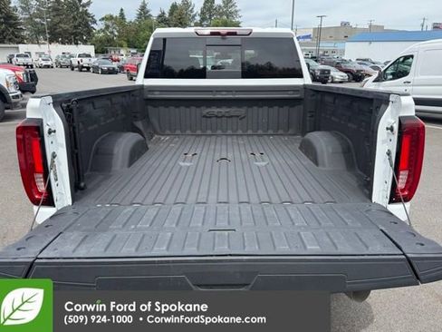 Used 2023 GMC Sierra 3500 AT4 w/ AT4 Preferred Package AWD/4WD image 19