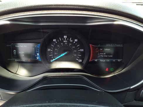 Used 2019 Ford Fusion Energi Titanium image 6