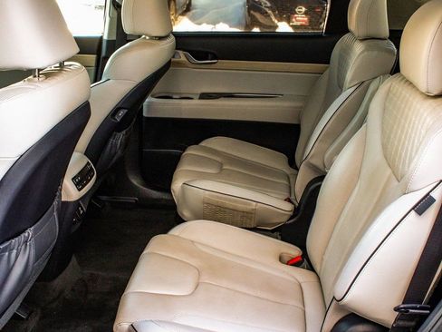 Used 2023 Hyundai Palisade Limited AWD/4WD image 36