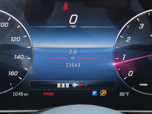 Used 2024 Mercedes-Benz GLC 300 image 22