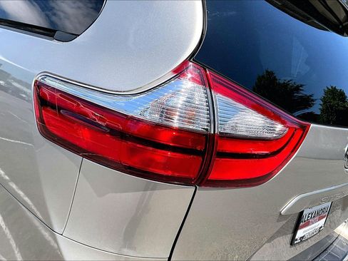 Used 2017 Toyota Sienna XLE FWD image 29