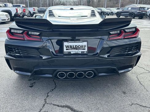 Used 2025 Chevrolet Corvette Z06 image 5