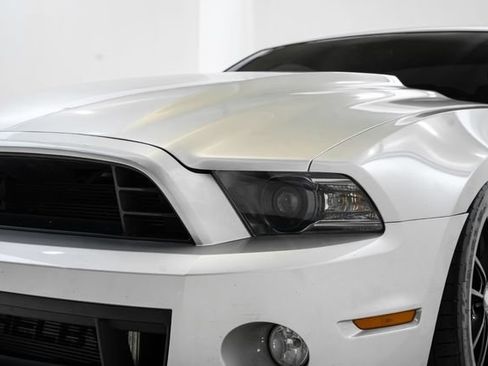 Used 2012 Ford Mustang Shelby GT500 w/ SVT Performance Pkg RWD image 17