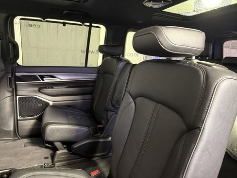 New 2026 Jeep Grand Wagoneer Limited AWD/4WD image 26