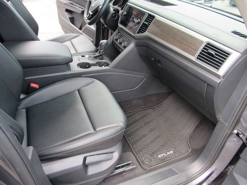 Used 2019 Volkswagen Atlas SE FWD image 27