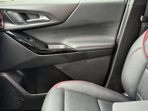 Used 2025 Chevrolet Equinox RS w/ Safety and Technology Package image 10