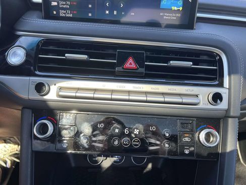 Certified 2025 Genesis G70 3.3T Advanced image 24