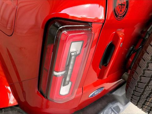 Used 2022 Ford Bronco Outer Banks image 13