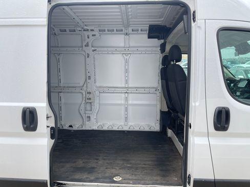 Used 2022 RAM ProMaster 2500 FWD image 25