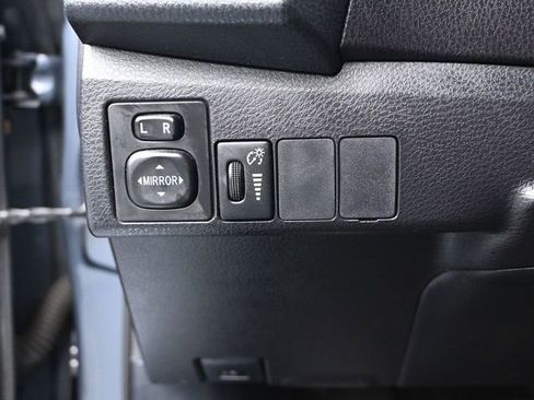 Used 2015 Toyota Corolla LE Premium image 19