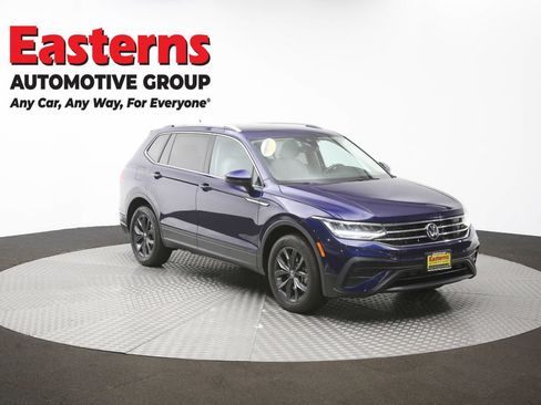 Used 2023 Volkswagen Tiguan SE AWD/4WD image 49