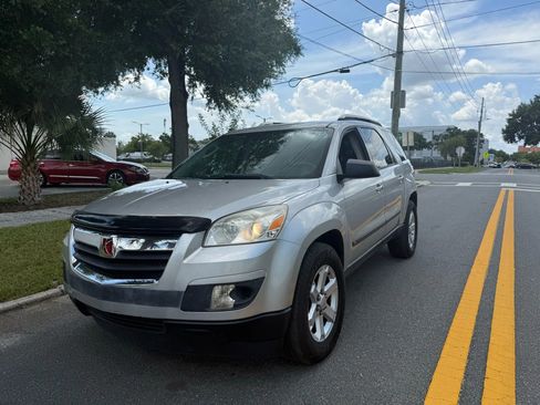 Used 2008 Saturn Outlook XE w/ Preferred Package image 2