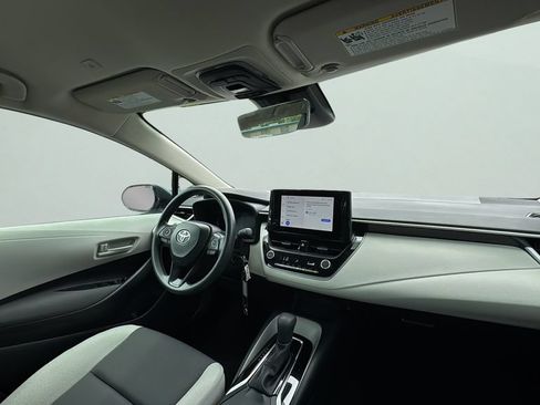 Used 2026 Toyota Corolla LE FWD image 19
