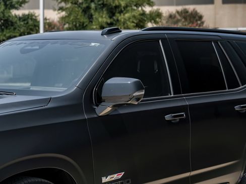 Used 2026 Cadillac Escalade V w/ LPO, Floor Liner Package AWD/4WD image 30