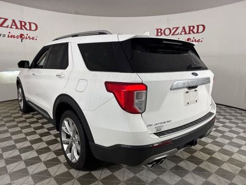 Certified 2022 Ford Explorer Platinum w/ Equipment Group 601A image 6