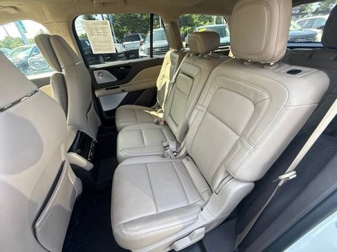 Used 2021 Lincoln Aviator Reserve w/ Equipment Group 202A AWD/4WD image 15