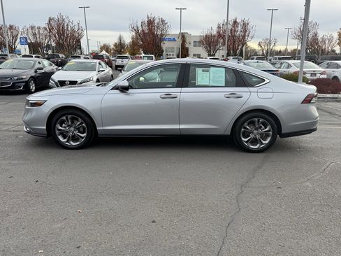 Used 2023 Honda Accord EX image 4