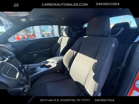 Used 2020 Dodge Challenger SXT w/ Blacktop Package image 16