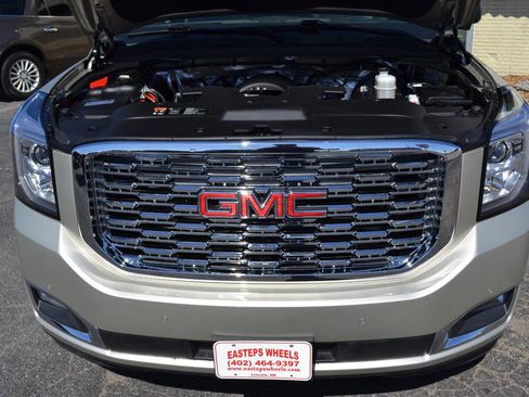 Used 2017 GMC Yukon Denali w/ Open Road Package AWD/4WD image 58