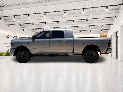 Used 2024 RAM 2500 Laramie w/ Night Edition AWD/4WD image 7