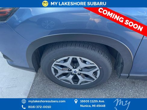 Used 2024 Subaru Forester Premium AWD/4WD image 13