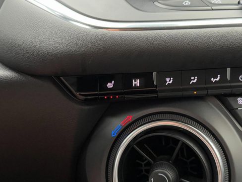 Used 2022 Chevrolet Blazer LT image 18