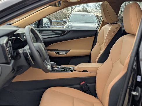 Used 2025 Lexus NX 350 AWD image 14
