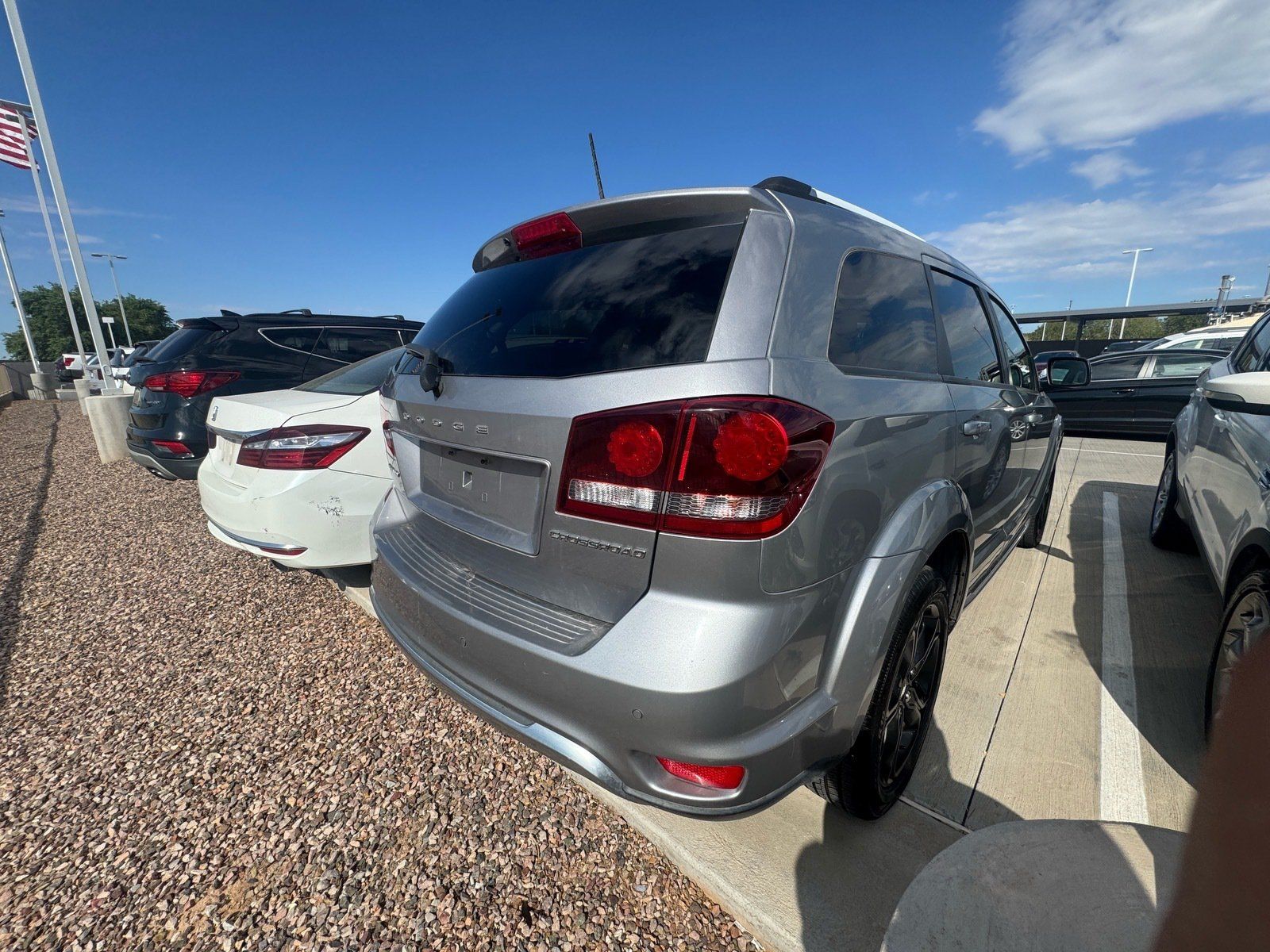 Used 2020 Dodge Journey Crossroad FWD image 4