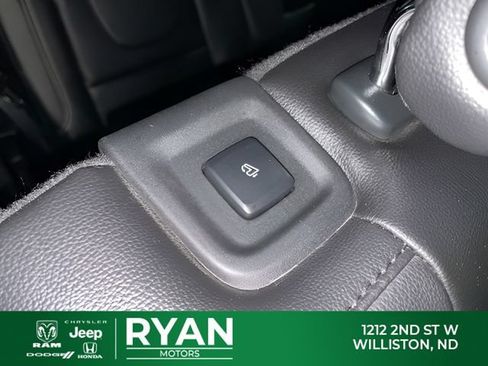 Used 2020 Ford Explorer ST w/ ST Street Pack AWD/4WD image 40