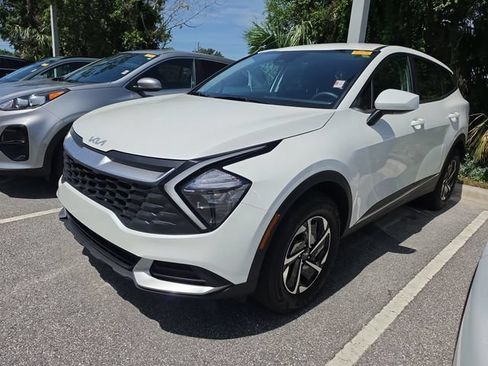 Certified 2023 Kia Sportage LX AWD/4WD image 3