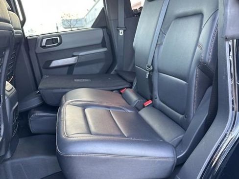 Used 2022 Ford Bronco Badlands image 57