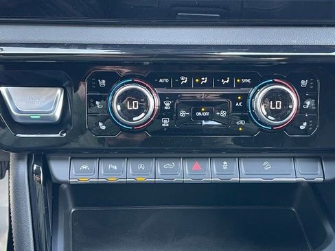 New 2026 GMC Sierra 1500 AT4 AWD/4WD image 14