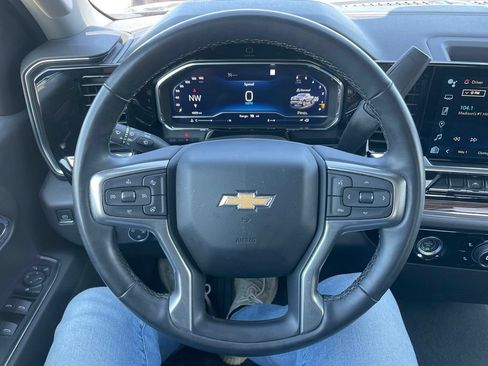 Used 2023 Chevrolet Silverado 1500 LT AWD/4WD image 20