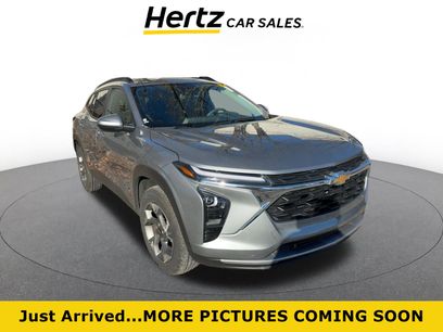 Used 2025 Chevrolet Trax LT