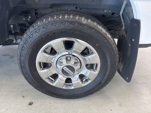Used 2024 Ford F250 Lariat w/ Chrome Package image 10