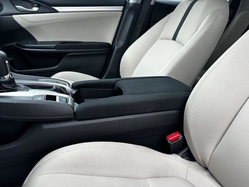 Certified 2017 Honda Civic EX-T image 18