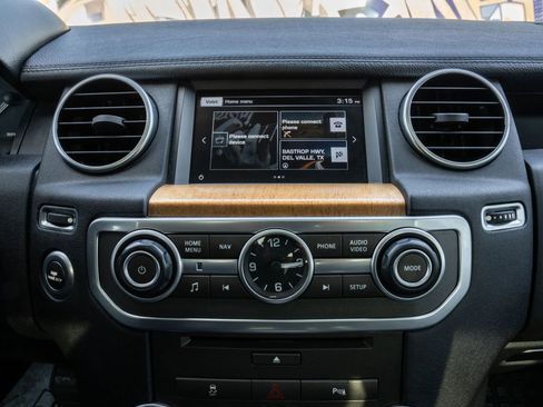 Used 2016 Land Rover LR4 HSE Silver Edition image 32