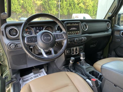 Used 2021 Jeep Wrangler Unlimited Sahara AWD/4WD image 32