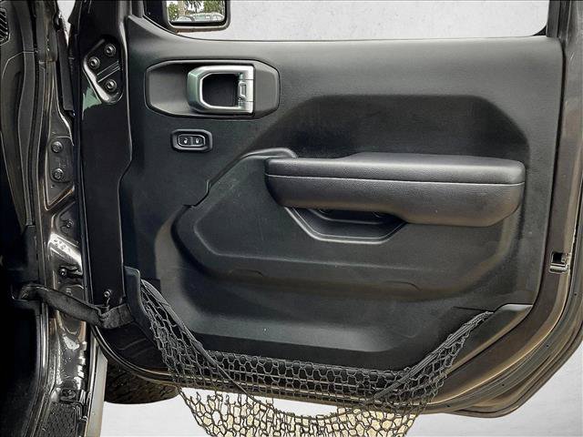 Used 2018 Jeep Wrangler Unlimited Rubicon AWD/4WD image 17