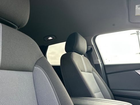 Used 2024 Chevrolet Blazer LT image 17